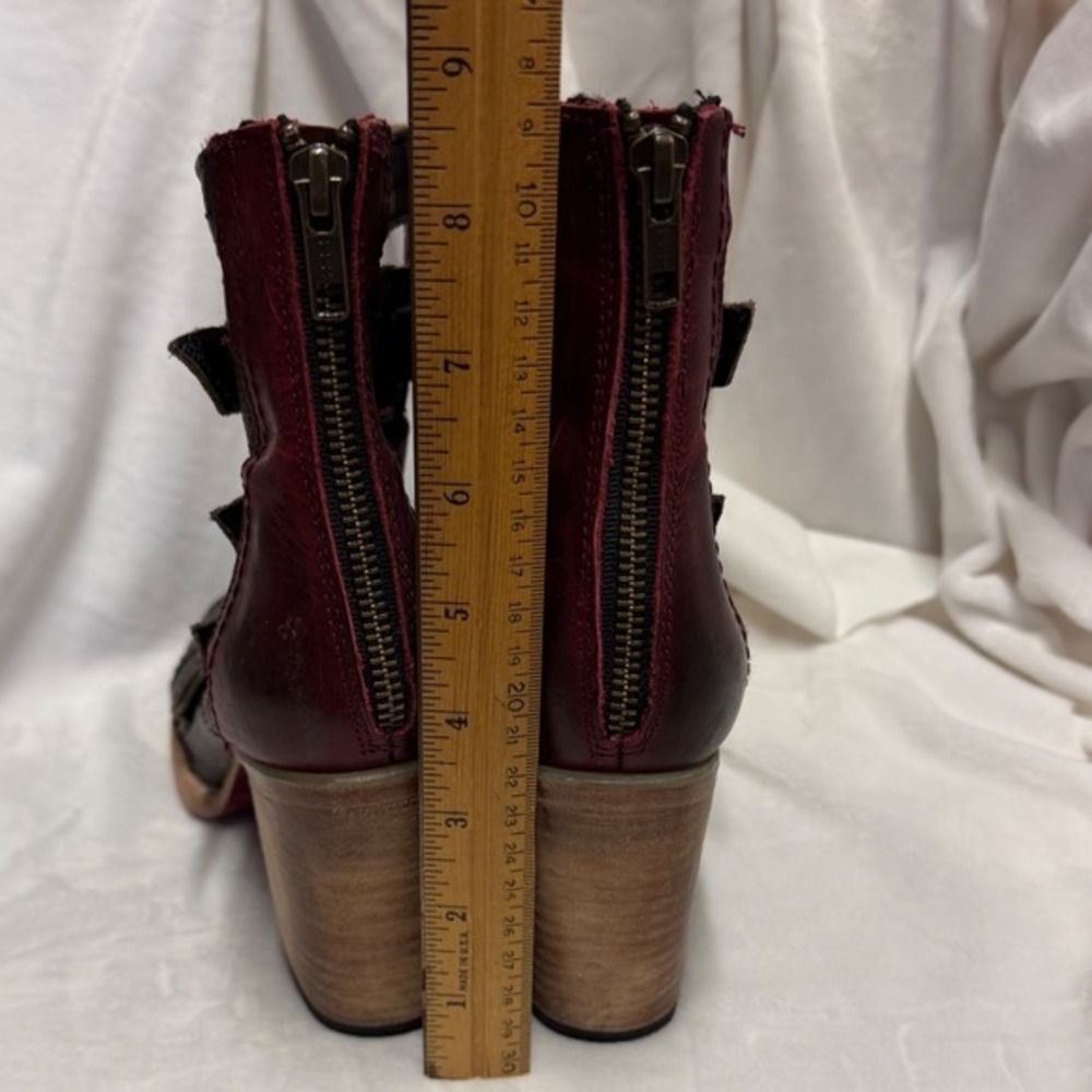 Freebird Steven Black Leather Sandal Buckle Peep Toe Heeled Booties Braden Sz 9 - Picture 5 of 8